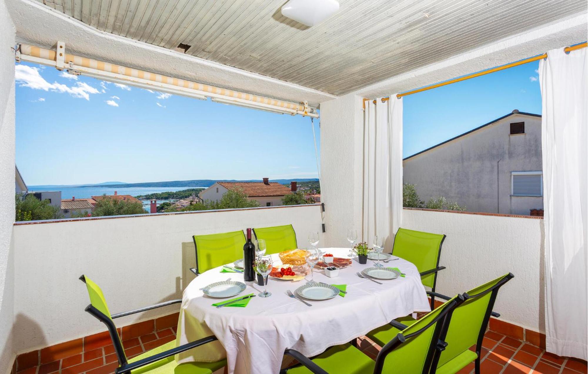 3 Bedroom Stunning Apartment In Krk Krk Town Luaran gambar
